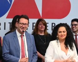 “Lealdade e Gratidão”: Délio destaca valores da advocacia na última cerimônia de entrega de carteiras de sua segunda gestão