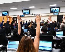 Pleno da OAB/DF aprova desagravo público em favor de advogados ofendidos por deputado distrital durante CPI