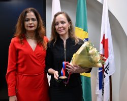 PGE da Bahia concede Medalha de Honra ao Mérito “Evandro Dias Costa” ao procurador Antonio Telles, in memoriam, em cerimônia na sede da OAB/DF
