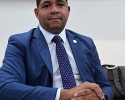 Diretor Newton Rubens fala à Rádio Justiça sobre ações de vanguarda da OAB/DF no combate ao Golpe do Falso Advogado