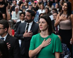 Novos advogados assumem compromisso com a Justiça em solenidade da OAB/DF