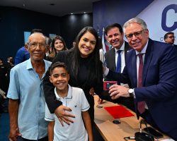 Entrega de carteiras: OAB/DF recebe 55 novos profissionais da advocacia