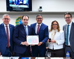 Correio Braziliense destaca posse de Newton Rubens no CFOAB