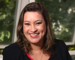 “Acertar mais, justificar mais: o preço desigual do poder para mulheres”, Raquel Cândido