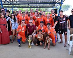 Holanda vence México por 2 a 1 na final do Legends